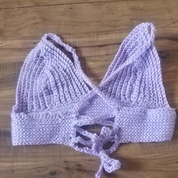 Crochet crop top - Picture 2 of 2